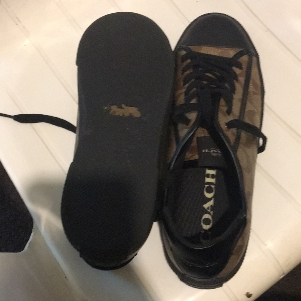 COPY - Men’s Low top Coach Shoes - Picture 2 of 4